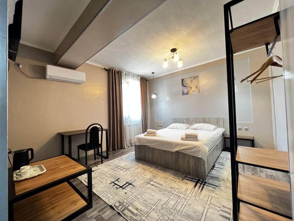 Ave Hotel Osh Εξωτερικό φωτογραφία
